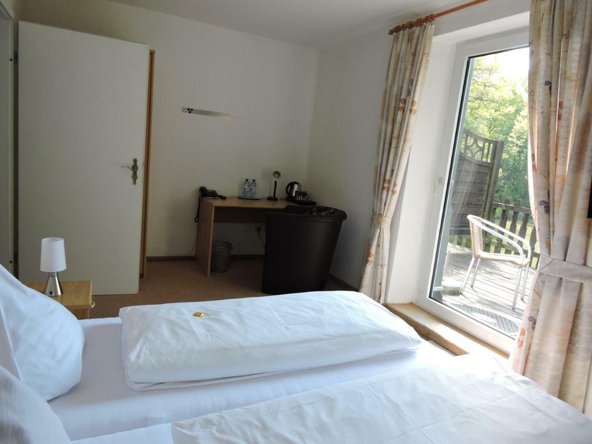 Hotel Bergische Schweiz Фельберт Екстер'єр фото